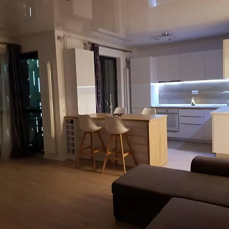Costy's Lux Mamaia Nord Apartament *