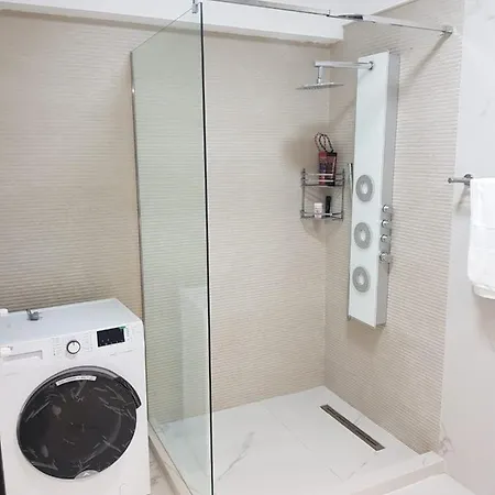 Costy's Lux Mamaia Nord Apartament
